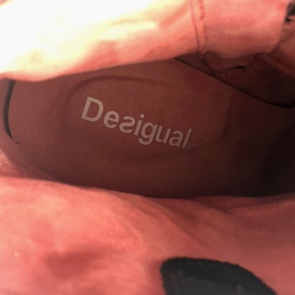 DESIGUAL Suede Ankle Boot Western Boho Style Black Grey Design Pink EU 39/US 8.5 - Picture 15 of 16